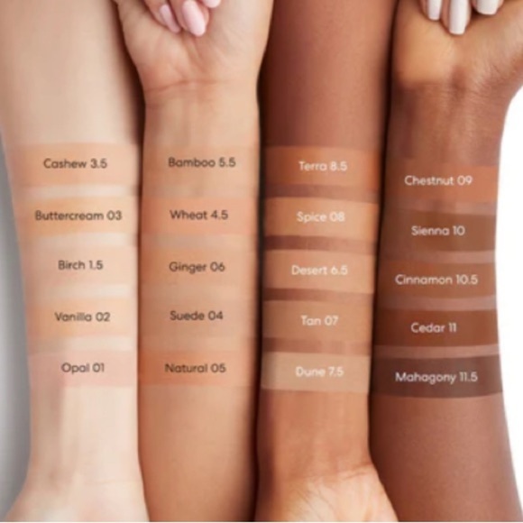 bareMinerals Complexion Rescue Natural Matte Tinted Moisturizer in Birch 1.5 - Picture 3 of 8